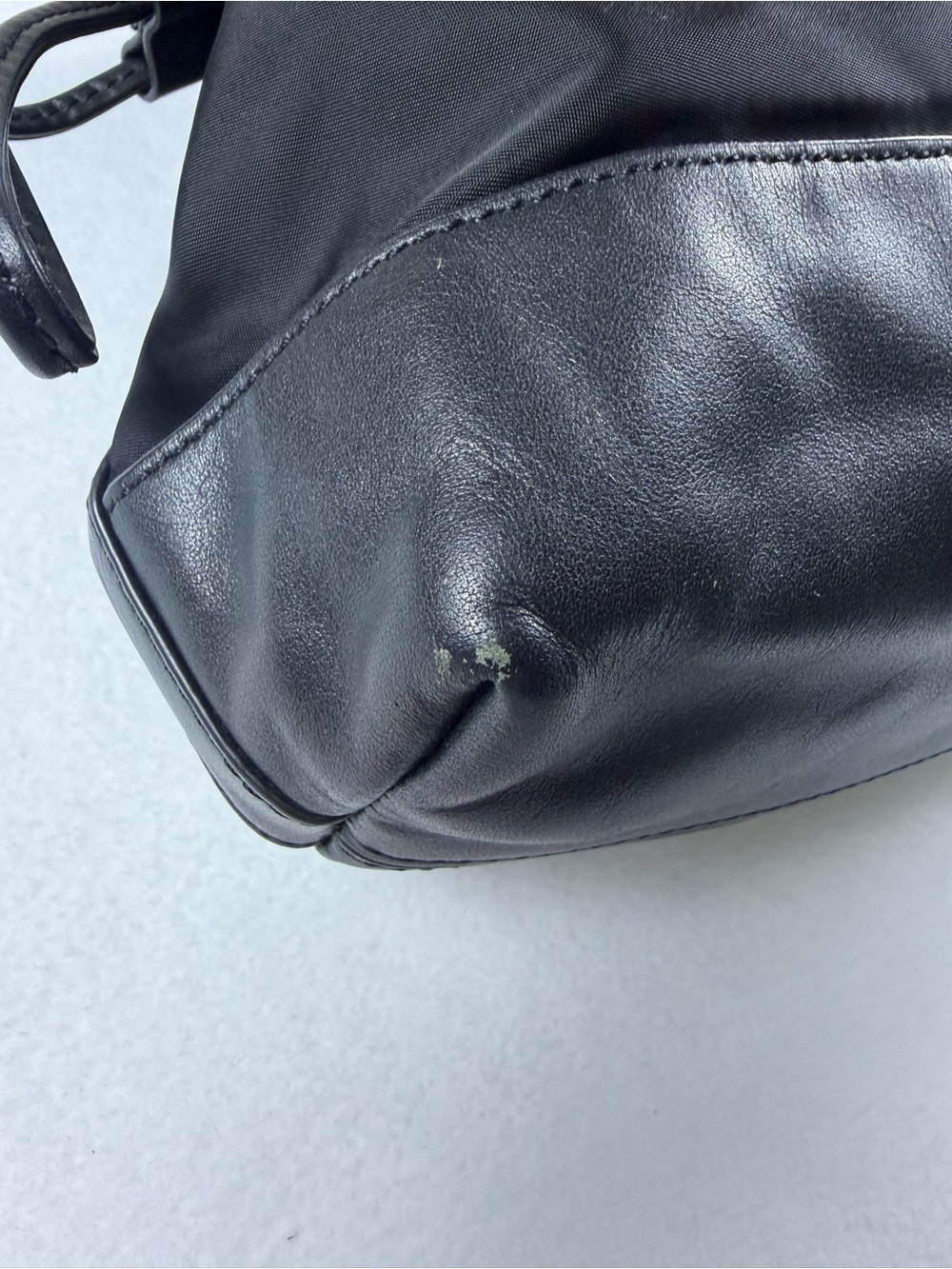 Tory Burch Black Nylon & Leather Drawstring Tote Shoulder Bag Gold Hardware - Picture 5 of 13